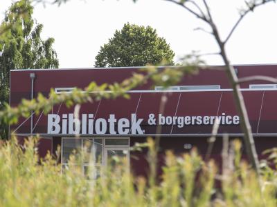 Billede af bibliotekets facade