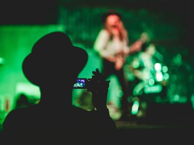 Live musik. Fotokreditering: Francisco Moreno for Unsplash.