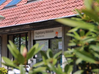 Indgang til Fuglebjerg bibliotek