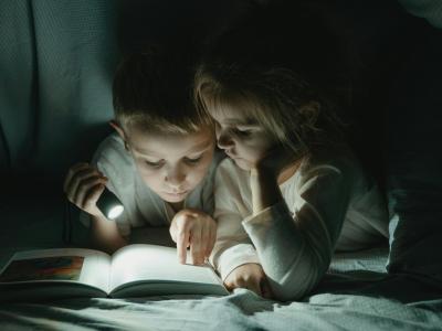 Film og fortælling: huler og hemmeligheder. Fotokreditering: Tima Miroshnichenko for Pexels.